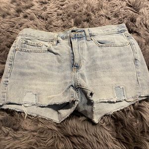 Like new gap shorts